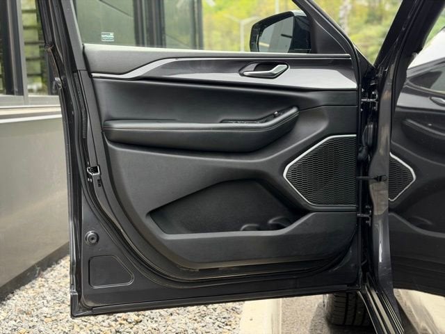 2022 Jeep Grand Cherokee L Altitude