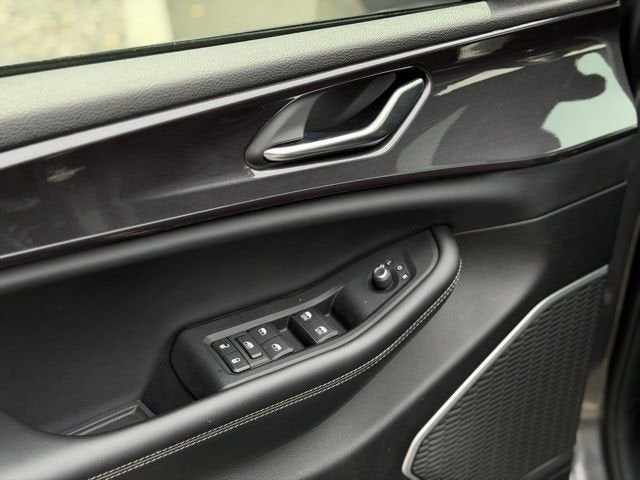 2022 Jeep Grand Cherokee L Altitude