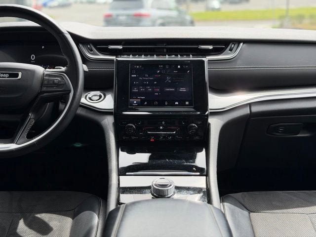 2022 Jeep Grand Cherokee L Altitude