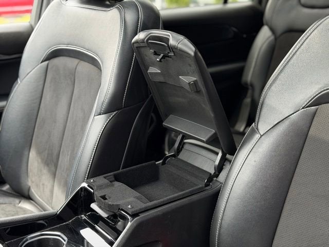 2022 Jeep Grand Cherokee L Altitude