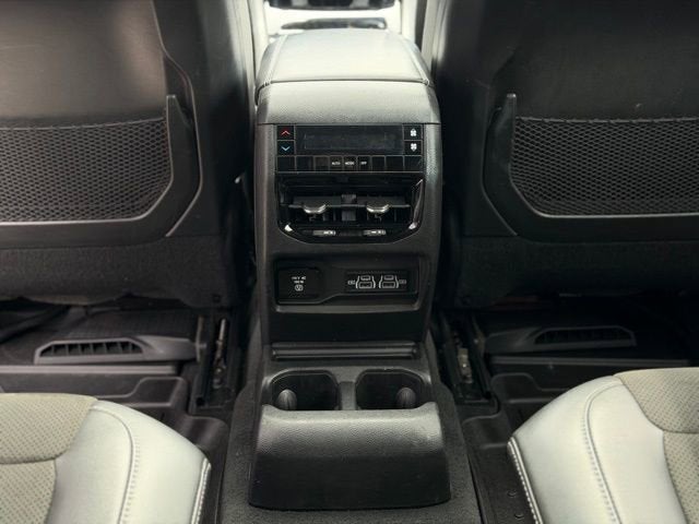 2022 Jeep Grand Cherokee L Altitude
