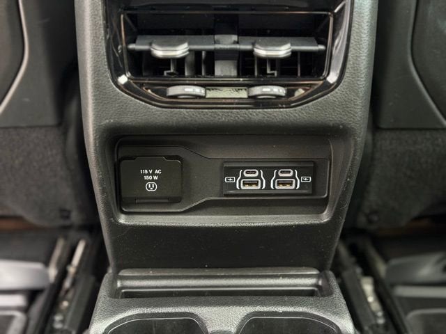 2022 Jeep Grand Cherokee L Altitude