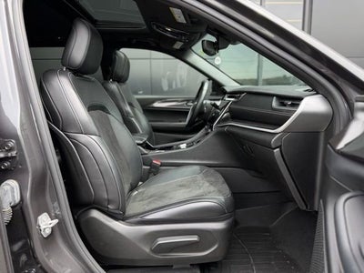 2022 Jeep Grand Cherokee L Altitude
