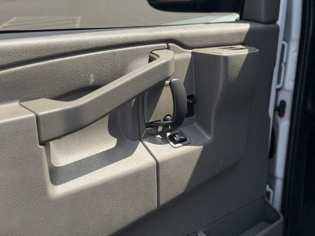 2020 GMC Savana 2500 Work Van