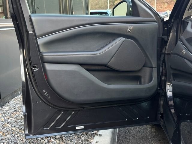 2021 Ford Mustang Mach-E Select