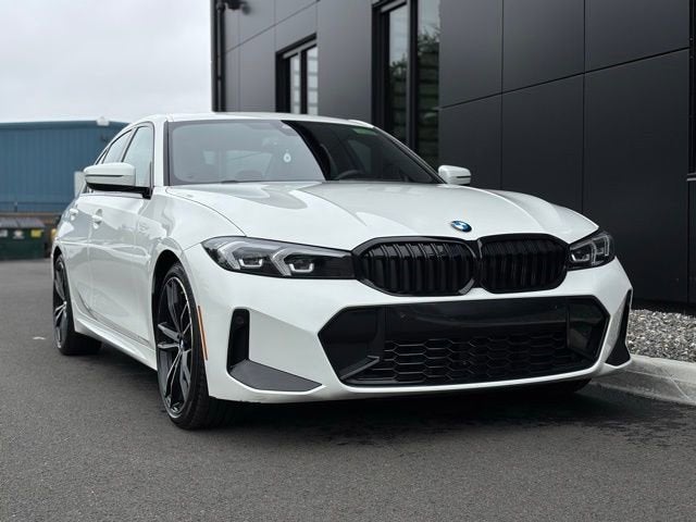 2023 BMW 3 Series 330i xDrive