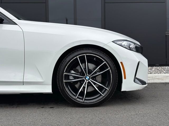 2023 BMW 3 Series 330i xDrive