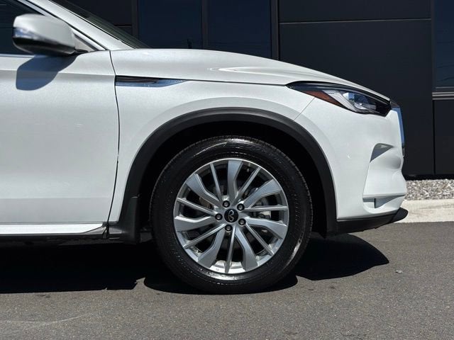 2023 INFINITI QX50 LUXE