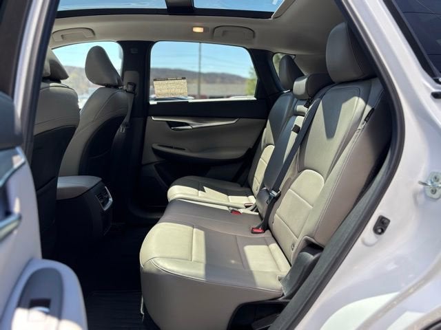 2023 INFINITI QX50 LUXE