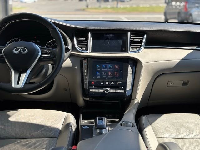 2023 INFINITI QX50 LUXE