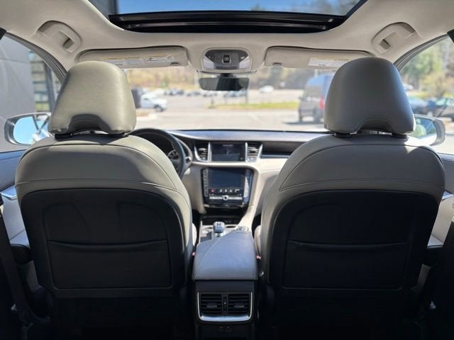 2023 INFINITI QX50 LUXE