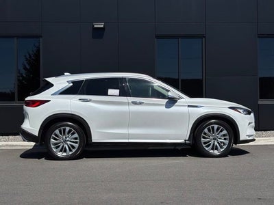 2023 INFINITI QX50 LUXE