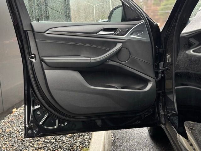 2024 BMW X4 xDrive30i