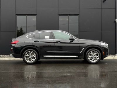 2024 BMW X4 xDrive30i