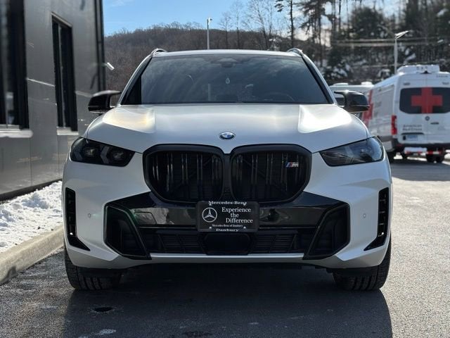 2025 BMW X5 M60i