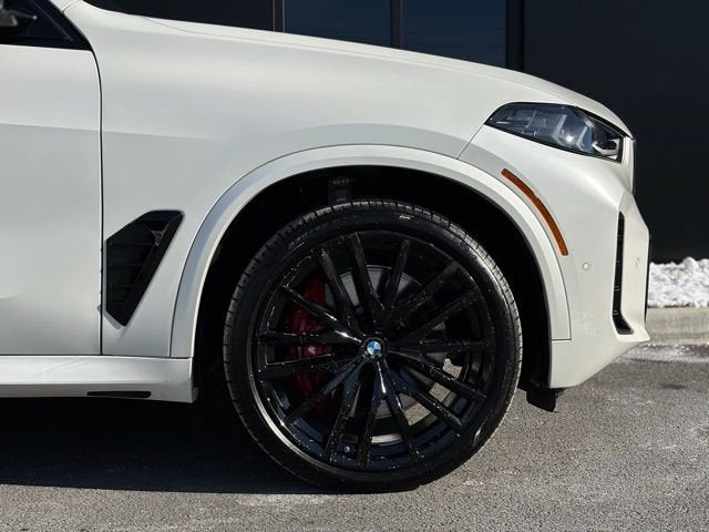 2025 BMW X5 M60i