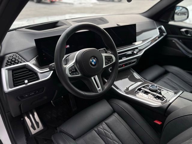 2025 BMW X5 M60i