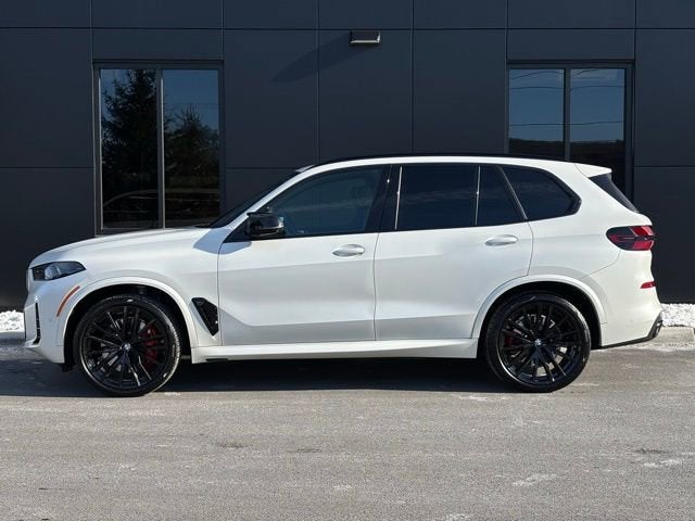 2025 BMW X5 M60i