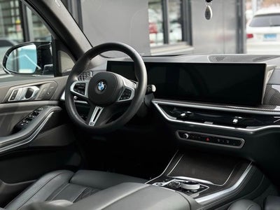 2025 BMW X5 M60i