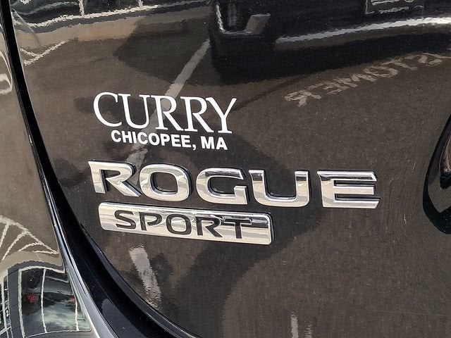 2022 Nissan Rogue Sport SV