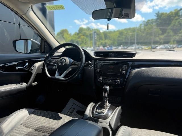 2022 Nissan Rogue Sport SV