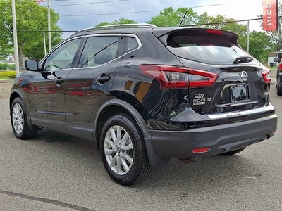 2022 Nissan Rogue Sport SV