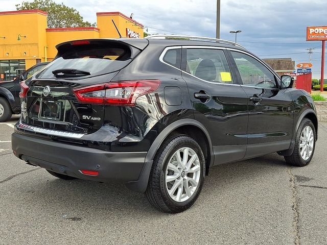 2022 Nissan Rogue Sport SV