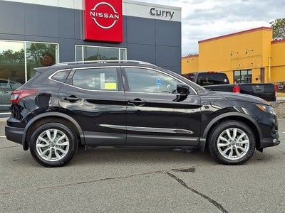 2022 Nissan Rogue Sport SV