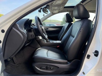 2022 INFINITI Q50 LUXE