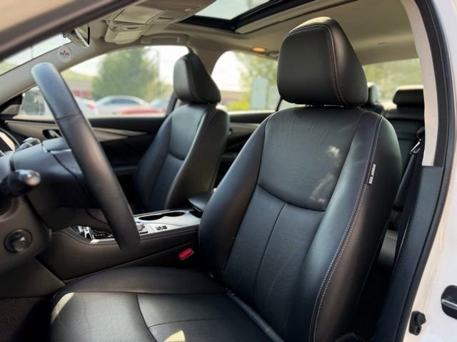 2022 INFINITI Q50 LUXE