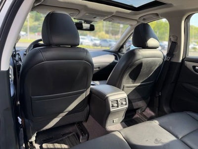 2022 INFINITI Q50 LUXE