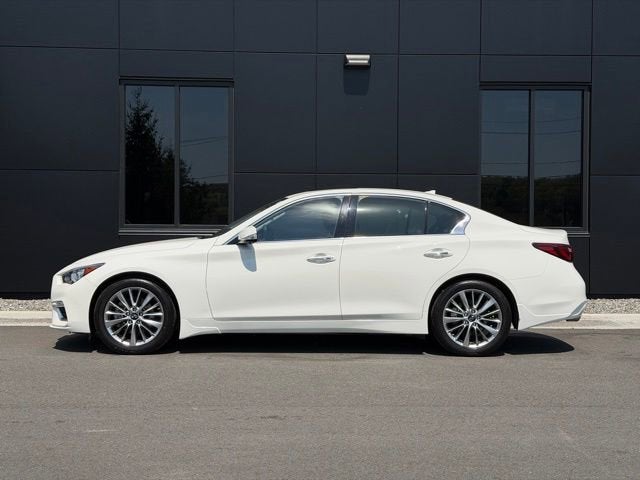 2022 INFINITI Q50 LUXE