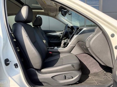 2022 INFINITI Q50 LUXE