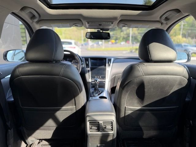 2022 INFINITI Q50 LUXE