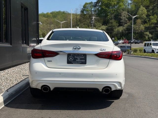 2022 INFINITI Q50 LUXE