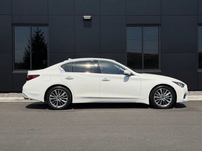 2022 INFINITI Q50 LUXE