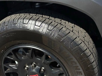 2025 Toyota 4Runner i-FORCE MAX Hybrid TRD Off Road