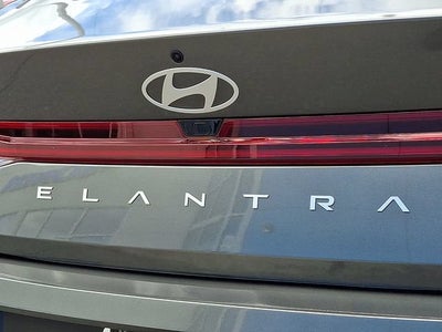 2025 Hyundai Elantra SEL Convenience