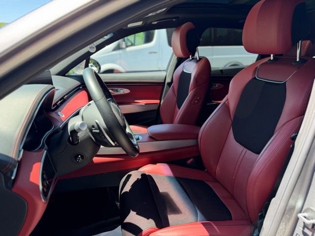 2023 Genesis GV70 2.5T