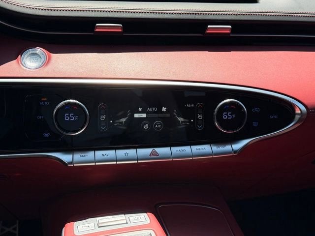 2023 Genesis GV70 2.5T