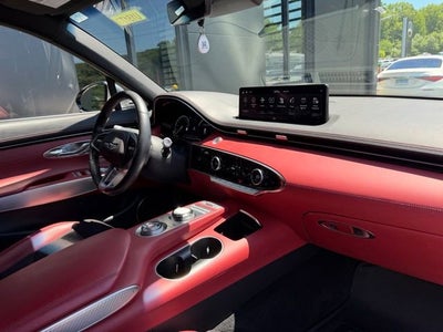 2023 Genesis GV70 2.5T