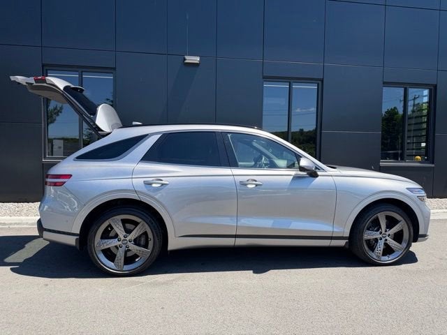 2023 Genesis GV70 2.5T