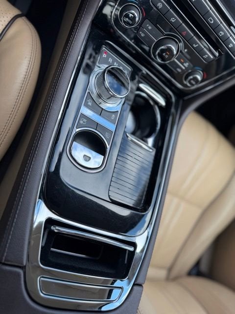 2017 Jaguar XJ R-Sport