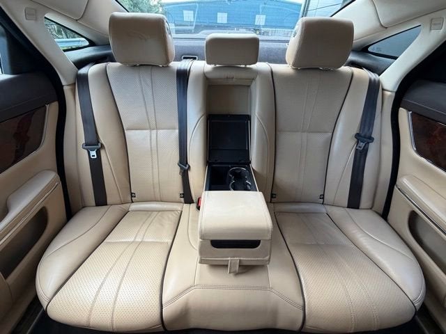 2017 Jaguar XJ R-Sport