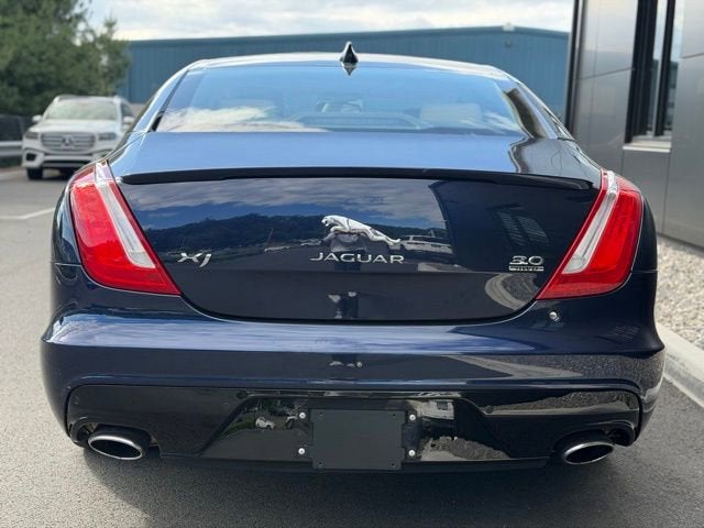 2017 Jaguar XJ R-Sport
