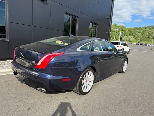 2017 Jaguar XJ R-Sport