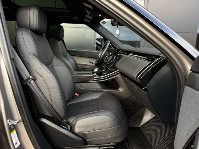 2023 Land Rover Range Rover Sport SE