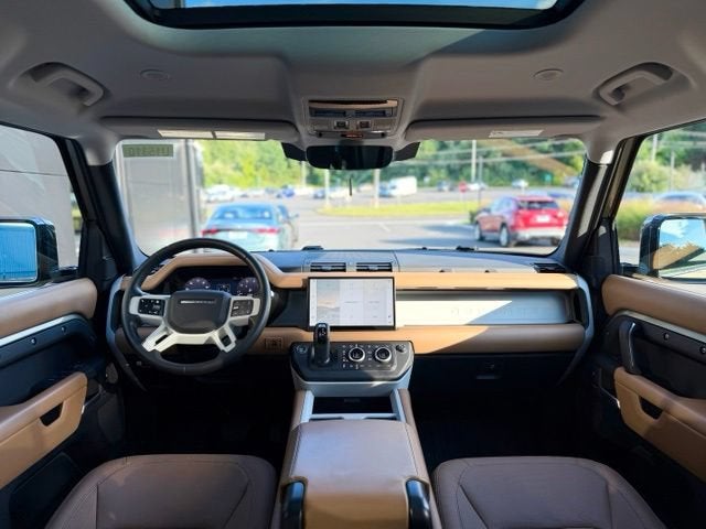 2025 Land Rover Defender 110 S