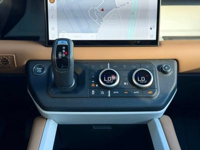 2025 Land Rover Defender 110 S