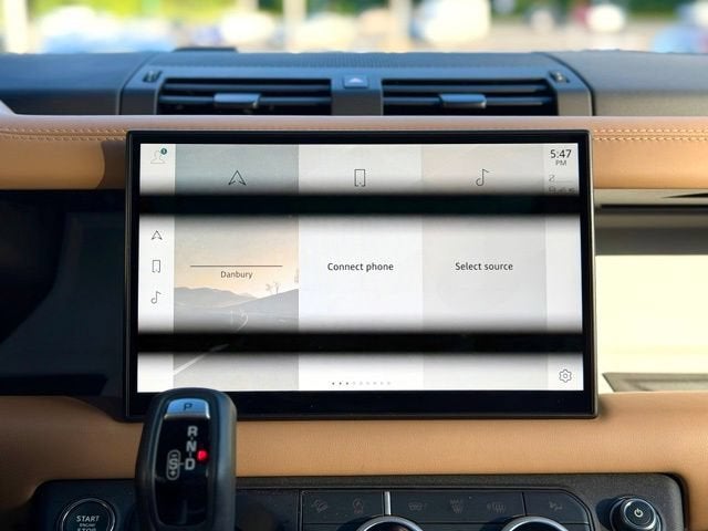 2025 Land Rover Defender 110 S